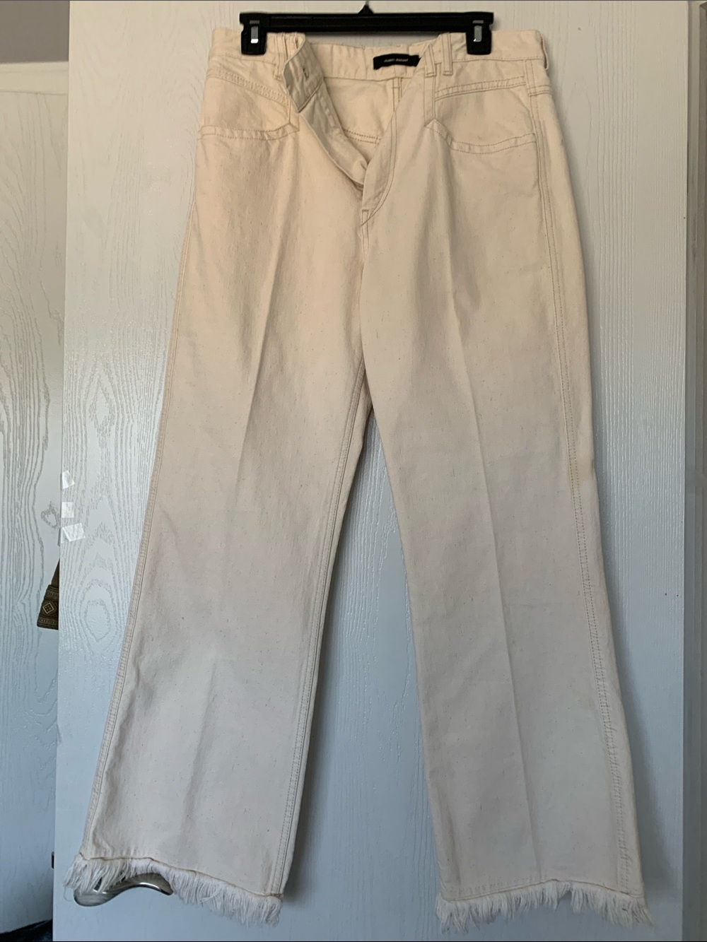 Cream Wide-Leg Women's Jeans with Frayed Hem